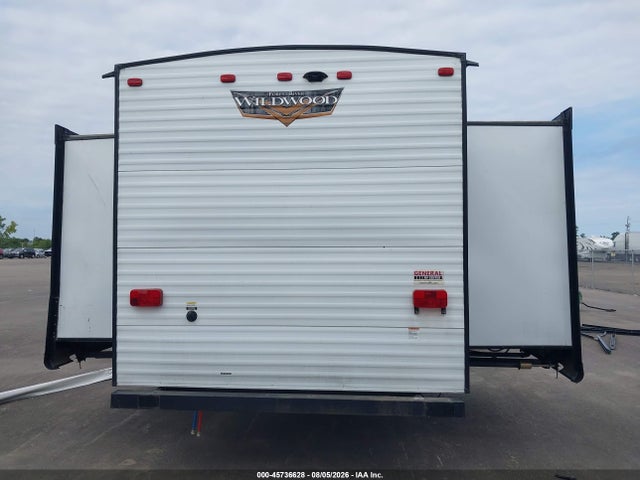 Продаж на аукціоні авто 2021 Forest River Wildwood 31kqbts Travel Trailer, vin: 4X4TWDG27M8807711, номер лоту: 45736628