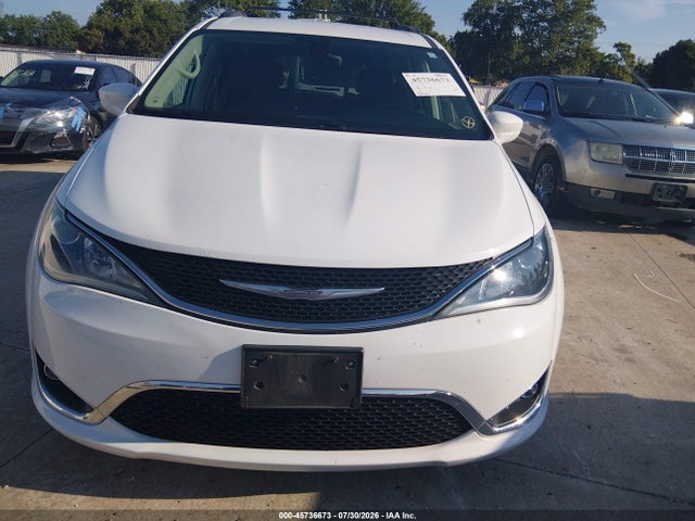 2017 Chrysler Pacifica Touring-l მანქანა იყიდება აუქციონზე, vin: 2C4RC1BG6HR809437, აუქციონის ნომერი: 45736673