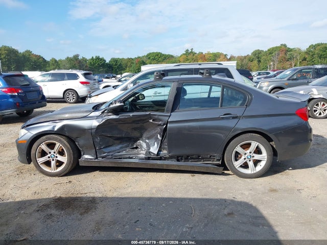 2013 Bmw 328i Xdrive მანქანა იყიდება აუქციონზე, vin: WBA3B5G50DNP40613, აუქციონის ნომერი: 45736779
