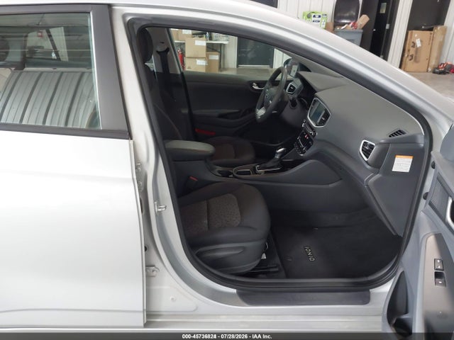 45736824 :رقم المزاد ، KMHC65LC1KU106902 vin ، 2019 Hyundai Ioniq Hybrid Blue مزاد بيع