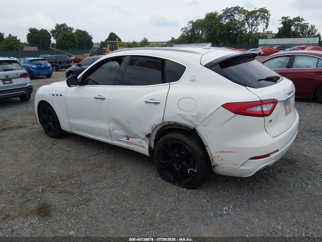 Maserati Levante 2017 ZN661XUL8HX253377 Image 3