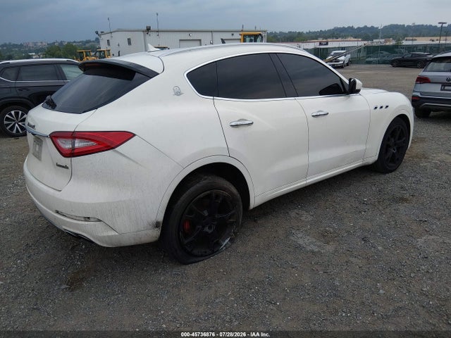 Maserati Levante 2017 ZN661XUL8HX253377 Image 4