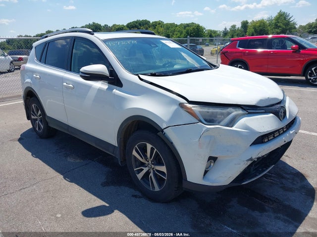 Toyota Rav4 Xle 2018 JTMRFREV1JJ202694 Image 1