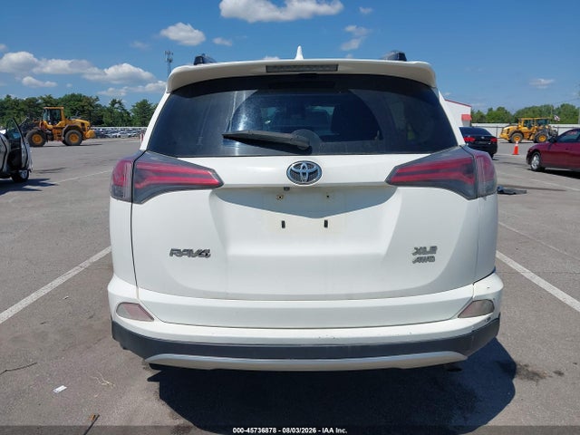 Toyota Rav4 Xle 2018 JTMRFREV1JJ202694 Image 16