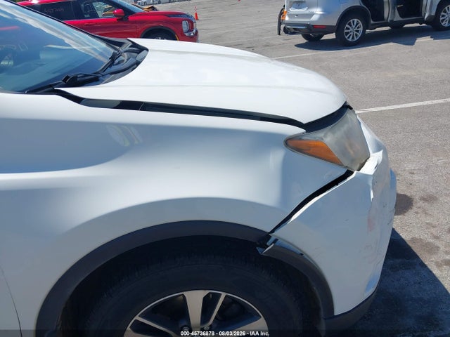 Toyota Rav4 Xle 2018 JTMRFREV1JJ202694 Image 18