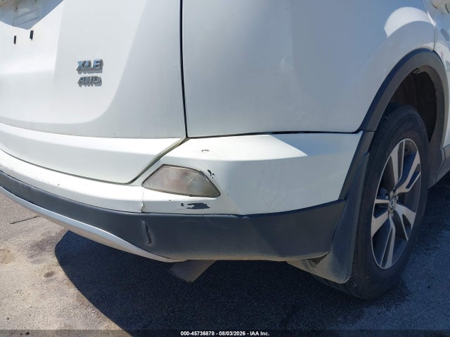 Toyota Rav4 Xle 2018 JTMRFREV1JJ202694 Image 19