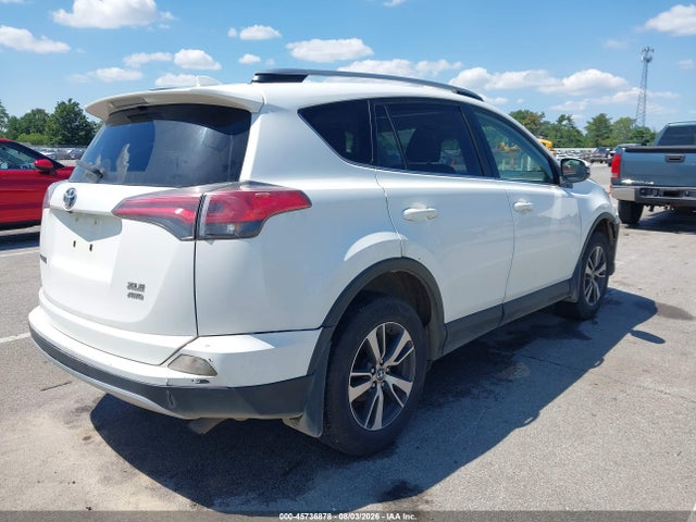 Toyota Rav4 Xle 2018 JTMRFREV1JJ202694 Image 4