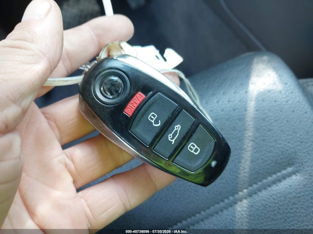 Продаж на аукціоні авто 2012 Volkswagen Touareg Tdi Sport, vin: WVGFK9BP9CD003278, номер лоту: 45736896