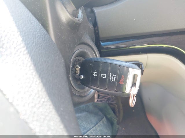 2017 Kia Sedona L მანქანა იყიდება აუქციონზე, vin: KNDMA5C19H6282874, აუქციონის ნომერი: 45736990