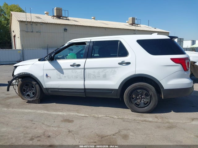 Ford Utility Police Interceptor 2017 1FM5K8AR6HGE26012 Image 14