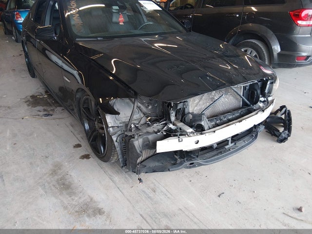 2013 Bmw 535i მანქანა იყიდება აუქციონზე, vin: WBAFR7C59DC820028, აუქციონის ნომერი: 45737036