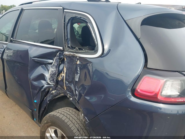 Auction sale of the 2019 Jeep Cherokee Latitude Fwd, vin: 1C4PJLCB7KD405875, lot number: 45737091