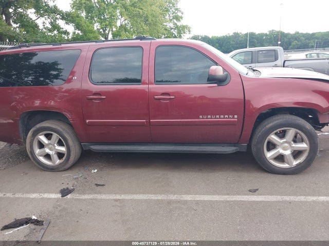 2008 Chevrolet Suburban 1500 Lt მანქანა იყიდება აუქციონზე, vin: 1GNFK16318R164206, აუქციონის ნომერი: 45737129