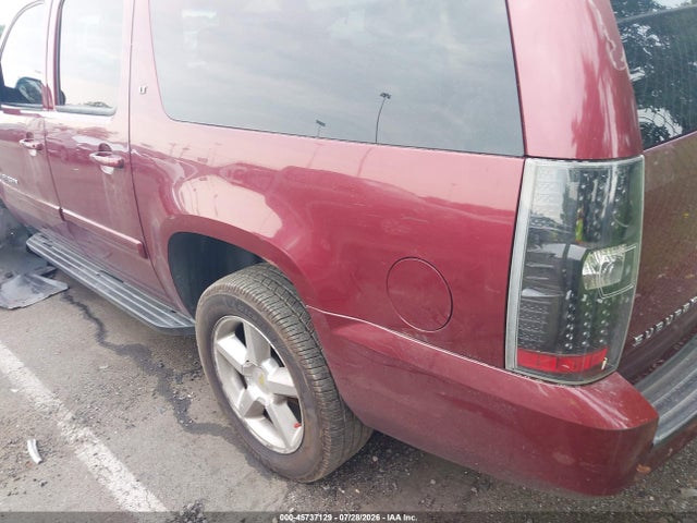 2008 Chevrolet Suburban 1500 Lt მანქანა იყიდება აუქციონზე, vin: 1GNFK16318R164206, აუქციონის ნომერი: 45737129