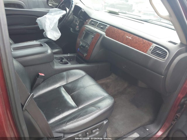 2008 Chevrolet Suburban 1500 Lt მანქანა იყიდება აუქციონზე, vin: 1GNFK16318R164206, აუქციონის ნომერი: 45737129