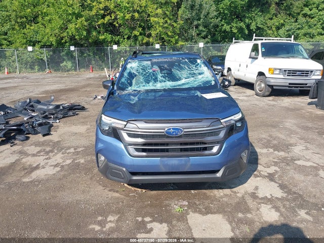 2025 Subaru Forester Premium მანქანა იყიდება აუქციონზე, vin: JF2SLDBC4SH413642, აუქციონის ნომერი: 45737150