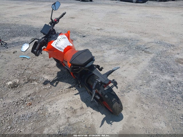 KTM 390 Duke 2024 MD2JPJ40XRN265745 Image 3