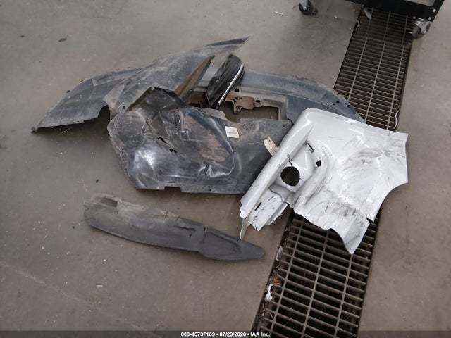 2013 Chrysler 200 Touring მანქანა იყიდება აუქციონზე, vin: 1C3CCBBB0DN509968, აუქციონის ნომერი: 45737169