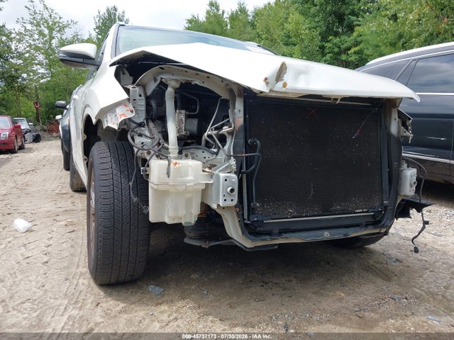 Продажа на аукционе авто 2015 Toyota Highlander Xle V6, vin: 5TDJKRFH2FS138225, номер лота: 45737173