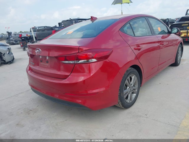 5NPD84LF0JH366062 Hyundai ELANTRA SEL
