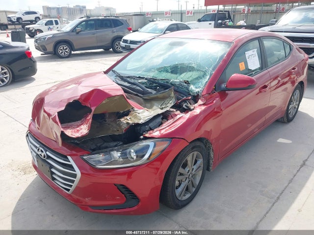 5NPD84LF0JH366062 Hyundai ELANTRA SEL