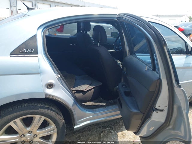 45737224 :رقم المزاد ، 1C3CCBBB1DN656221 vin ، 2013 Chrysler 200 Touring مزاد بيع