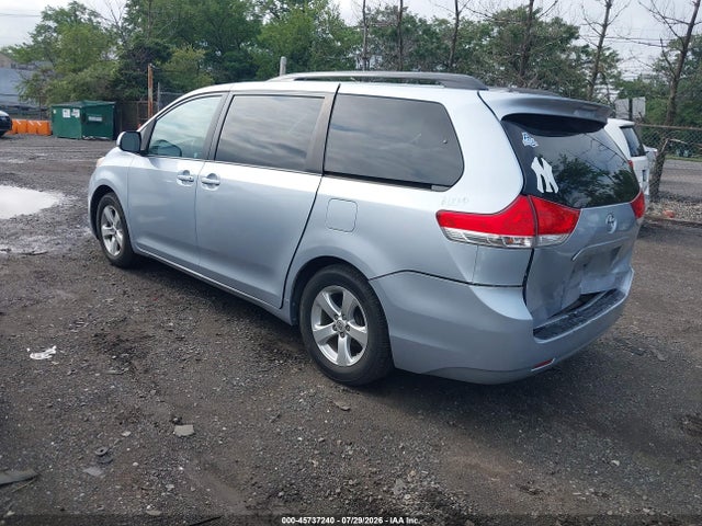 Aukcja sprzedaży 2013 Toyota Sienna Le V6 8 Passenger, vin: 5TDKK3DC5DS372073, numer aukcji: 45737240