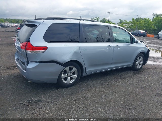 Aukcja sprzedaży 2013 Toyota Sienna Le V6 8 Passenger, vin: 5TDKK3DC5DS372073, numer aukcji: 45737240