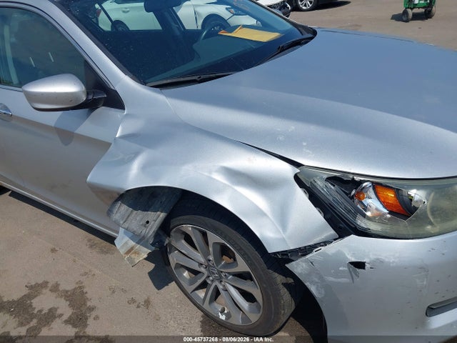 Продажа на аукционе авто 2015 Honda Accord Sport, vin: 1HGCR2F52FA139522, номер лота: 45737268