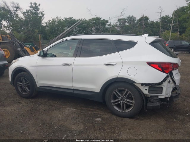 Продаж на аукціоні авто 2017 Hyundai Santa Fe Sport 2.4l, vin: 5NMZUDLB2HH021640, номер лоту: 45737272