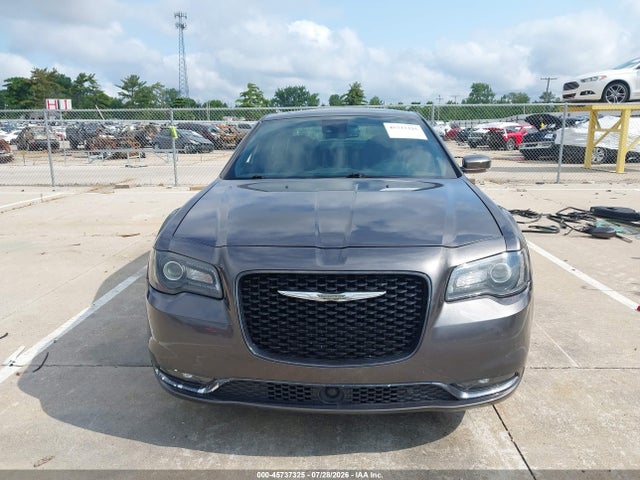 Chrysler 300 300s 2018 2C3CCABGXJH264204 Image 13