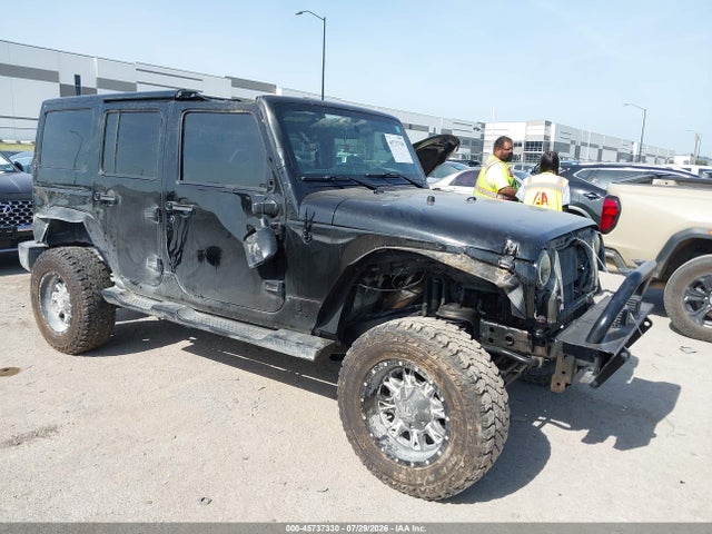 45737330 :رقم المزاد ، 1C4BJWEG0DL561964 vin ، 2013 Jeep Wrangler Unlimited Sahara مزاد بيع