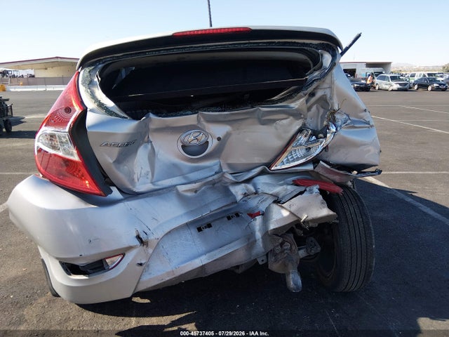 45737405 :رقم المزاد ، KMHCU5AE8DU111558 vin ، 2013 Hyundai Accent Se مزاد بيع