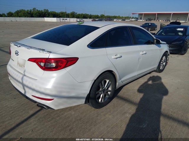 Hyundai SONATA SE 2016 5NPE24AF2GH317401 Image 4