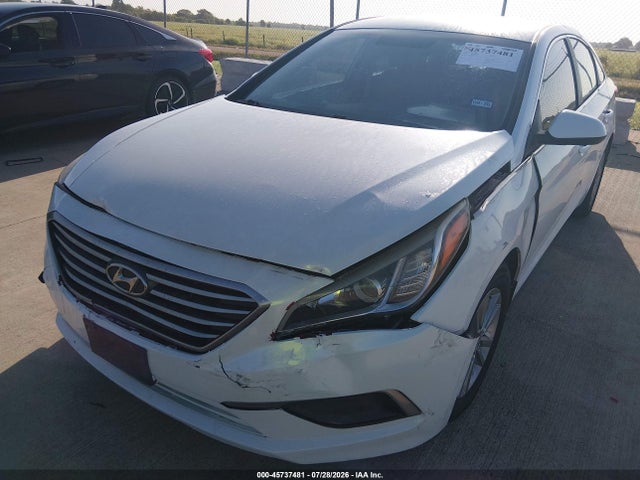 Hyundai SONATA SE 2016 5NPE24AF2GH317401 Image 6