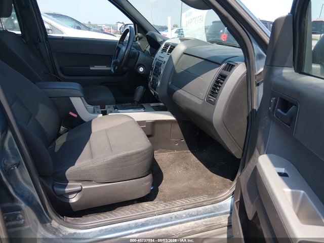 2011 Ford Escape Xlt მანქანა იყიდება აუქციონზე, vin: 1FMCU0D70BKB91138, აუქციონის ნომერი: 45737594