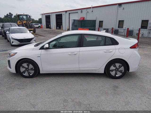 2020 Hyundai Ioniq Hybrid Blue მანქანა იყიდება აუქციონზე, vin: KMHC65LC0LU221489, აუქციონის ნომერი: 45737606