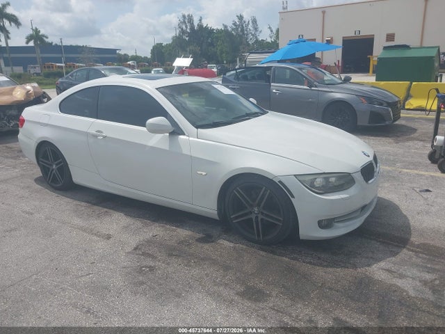 2011 Bmw 328i მანქანა იყიდება აუქციონზე, vin: WBAKE5C55BE432262, აუქციონის ნომერი: 45737644