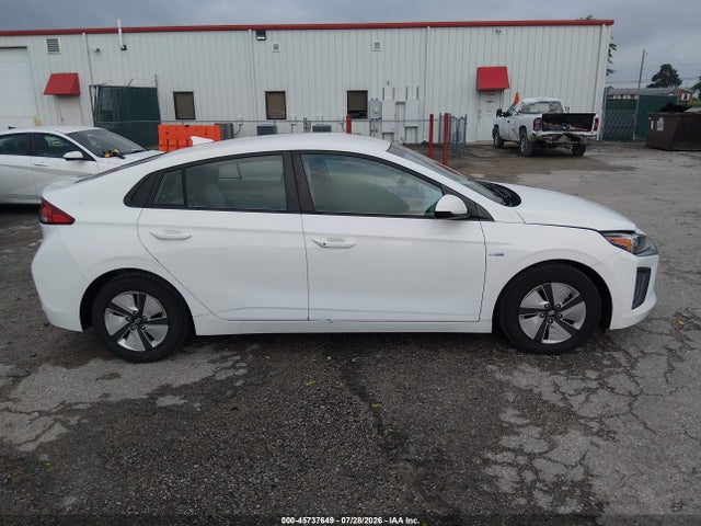 2020 Hyundai Ioniq Hybrid Blue მანქანა იყიდება აუქციონზე, vin: KMHC65LC7LU232554, აუქციონის ნომერი: 45737649