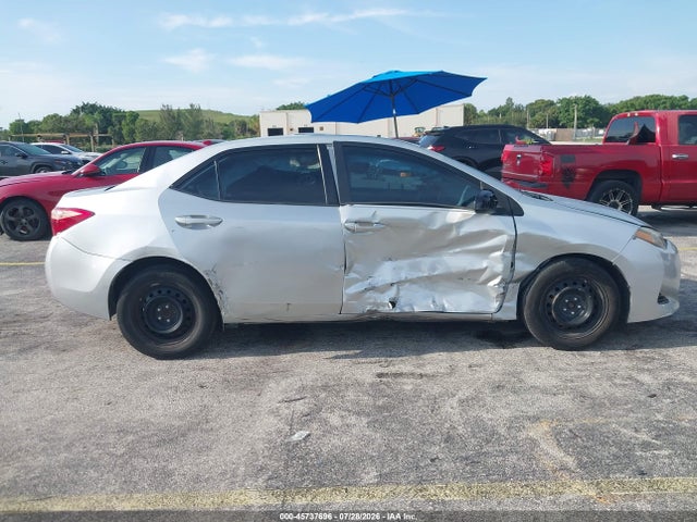 2018 Toyota Corolla Le მანქანა იყიდება აუქციონზე, vin: 5YFBURHE7JP761214, აუქციონის ნომერი: 45737696