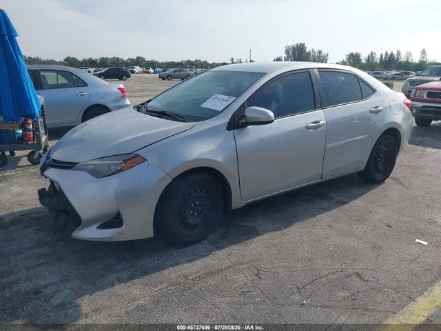 2018 Toyota Corolla Le მანქანა იყიდება აუქციონზე, vin: 5YFBURHE7JP761214, აუქციონის ნომერი: 45737696