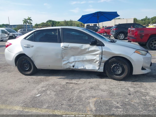 2018 Toyota Corolla Le მანქანა იყიდება აუქციონზე, vin: 5YFBURHE7JP761214, აუქციონის ნომერი: 45737696