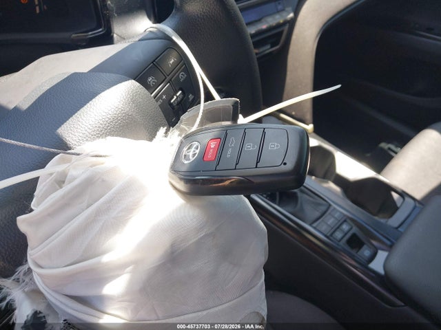 2026 Toyota Camry Le მანქანა იყიდება აუქციონზე, vin: 4T1DAACK2TU702072, აუქციონის ნომერი: 45737703