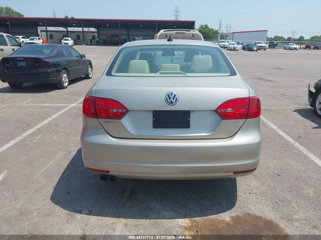 Продажа на аукционе авто 2014 Volkswagen Jetta 1.8t Se, vin: 3VWD17AJ9EM256573, номер лота: 45737713