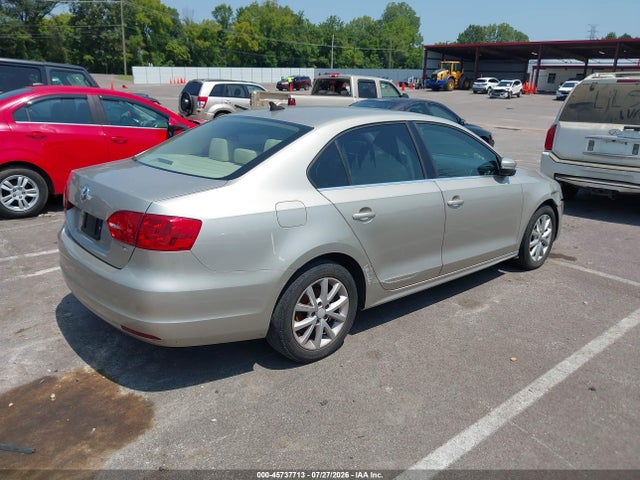 Продажа на аукционе авто 2014 Volkswagen Jetta 1.8t Se, vin: 3VWD17AJ9EM256573, номер лота: 45737713