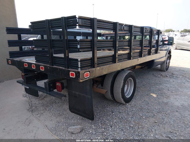 Ford F-350 Chassis Xl 2014 1FDRF3G63EEB81697 Image 4