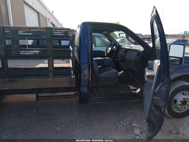 Ford F-350 Chassis Xl 2014 1FDRF3G63EEB81697 Image 5