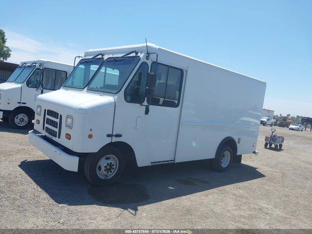 Ford E-350 Stripped 2018 1FC3E3K64JDC33150 Image 15