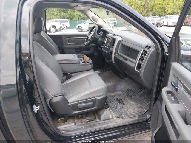 Продажа на аукционе авто 2017 Ram 1500 Tradesman  4x4 8' Box, vin: 3C6JR7DT2HG555828, номер лота: 45737859