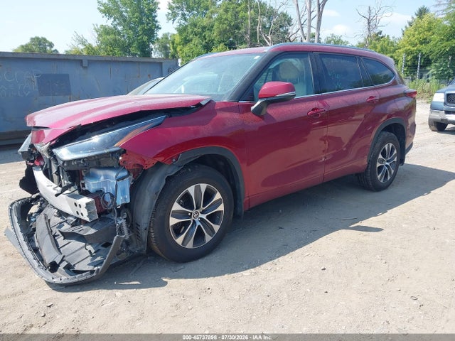 Продаж на аукціоні авто 2021 Toyota Highlander Xle, vin: 5TDGZRBH0MS550152, номер лоту: 45737898